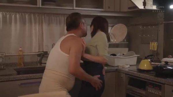 HETHHREWGRHETVBWRROE038 - upornia.com on poweredporn.com