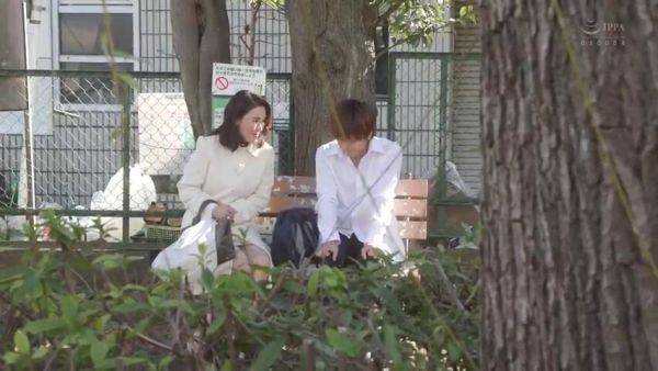 HETHHREWGRHETVBWRROE061 - upornia.com on poweredporn.com