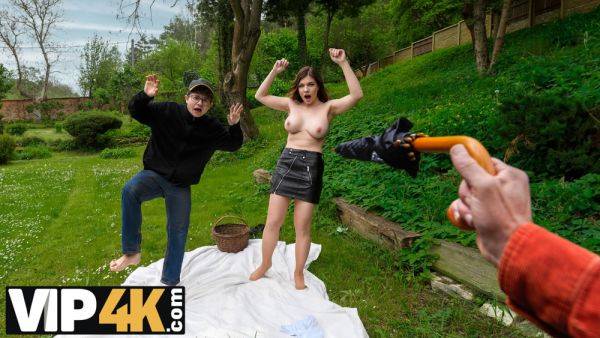 HUNT4K. Real Juicy Pussy Hunting - txxx.com - Czech Republic on poweredporn.com