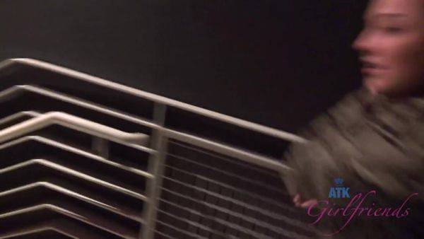 Virtual Vacation In Las Vegas With Hot Amara Romani 1/3 - hotmovs.com - Usa on poweredporn.com