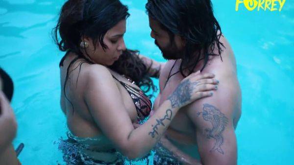 Three Sum Hardcore Fuck Skinny And Cubby Girl - desi-porntube.com - India on poweredporn.com