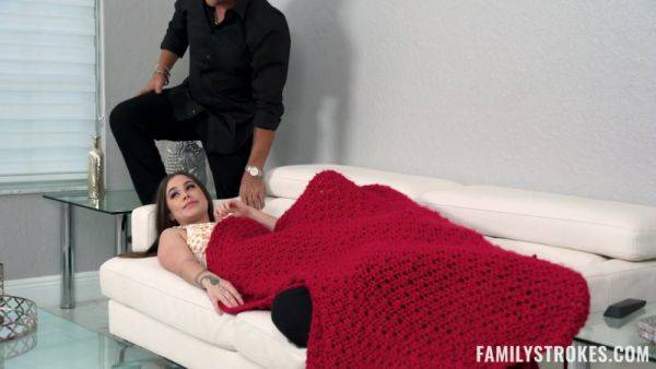 Josie Tucker & Peter Green & Ruban Rolex in Warm Welcome - FamilyStrokes - hotmovs.com on poweredporn.com