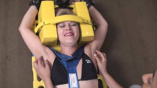 Lil Dee On The Stretcher - Taworship - hotmovs.com on poweredporn.com