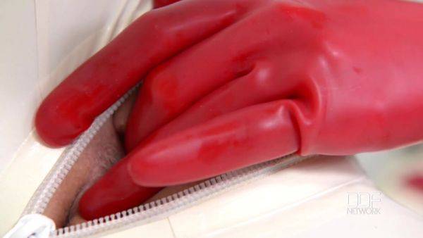 Latex Sex Goddess's Self-Spanking and Masturbation Solo - PornWorld - hotmovs.com - Britain on poweredporn.com