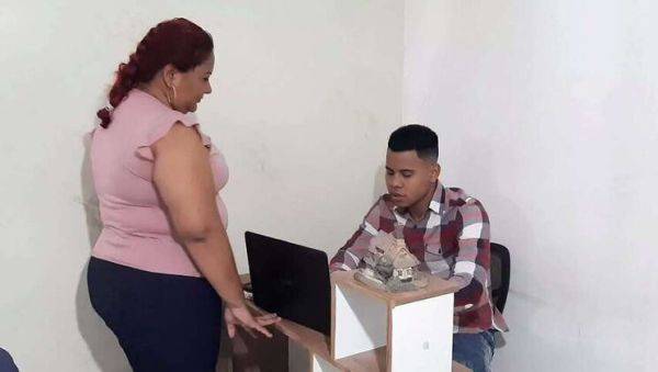 Mature Woman Receives Medical Attention on Her Genitals - veryfreeporn.com on poweredporn.com