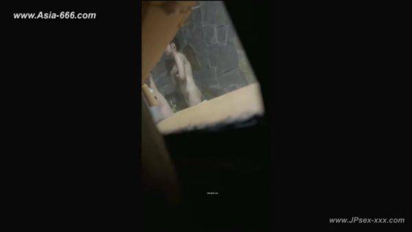 Peeping chinese bath.82 - hotmovs.com - China on poweredporn.com