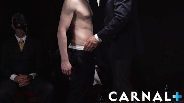 MasonicBoys Hot bottom Cole Blue plays with hole for masked holy men - hotmovs.com on poweredporn.com