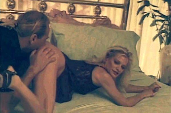 The Vintage Book Of Milfs In Heat Vol.6 - tubepornclassic.com on poweredporn.com