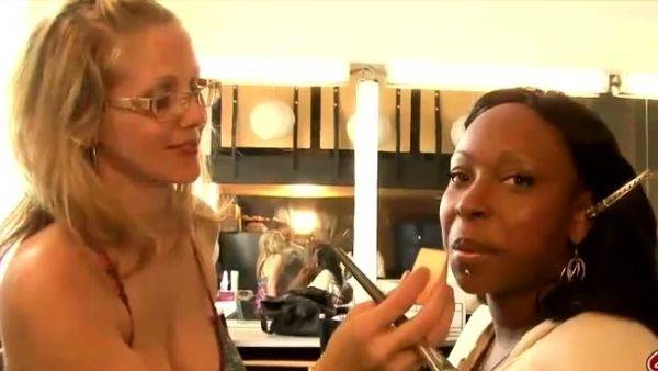 BBW Skyy Black and Pinky Makeup Room Seduction - drtuber.com on poweredporn.com