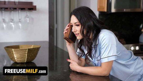 Stepmom Isabel and Stepsis Krissy Get Wet and Wild with Stepbro - Free Use Fantasy - porntry.com on poweredporn.com