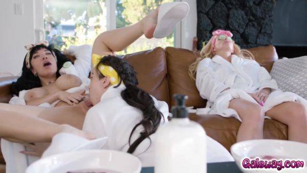 Chloe Is Delighted To Have A Special Day - videomanysex.com on poweredporn.com