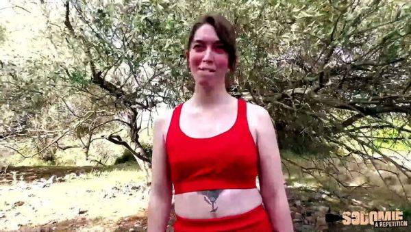 Daisy Shares Her Derrière in a Group Sex Encounter - veryfreeporn.com - France on poweredporn.com