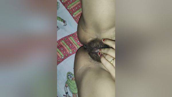 External Affairs Of Hot Indian Bengali Wife Caught And Having Great Blowjob - desi-porntube.com - India on poweredporn.com