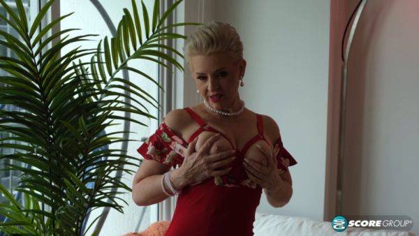 Bobbi Shay, the mature blonde MILF, shares her secrets of pleasure with you in JOI video - sexu.com on poweredporn.com