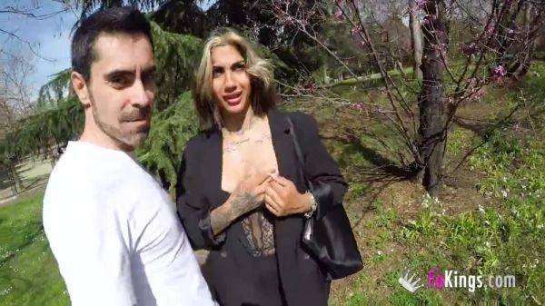 Spanish Tourist Babe Gets Nailed All Around The Capital. She Loves These Trips! - hclips.com - Spain on poweredporn.com