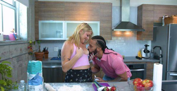 Black stud fucks blonde woman's wet pussy in ways her hubby doesn't - xbabe.com on poweredporn.com