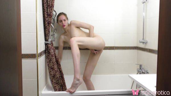 Horny Blonde And Kenna James In Solo Pulls Her Panties Into Her Pussy In Vr - upornia.com on poweredporn.com