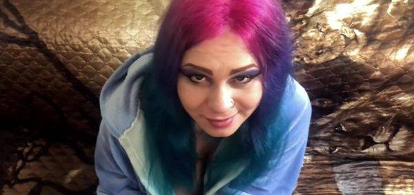 Emo girlfriend sucks lollipop and something else in Stitch cosplay - inxxx.com - Russia on poweredporn.com