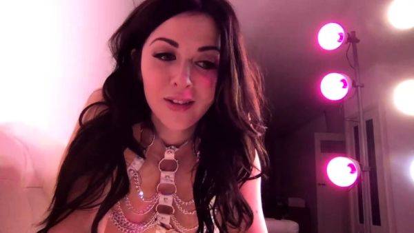 Amateur striptease and Solo masturbation - drtuber.com on poweredporn.com