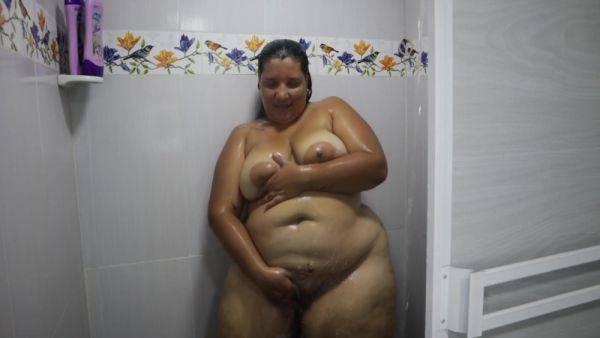 Girl Bathing And Touching Herself Very - desi-porntube.com on poweredporn.com