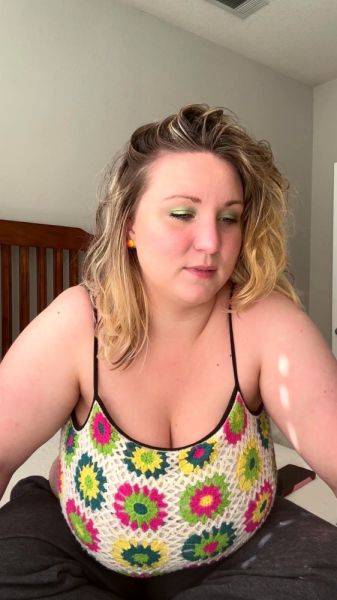 Cute blonde with big boobs solo - drtuber.com on poweredporn.com