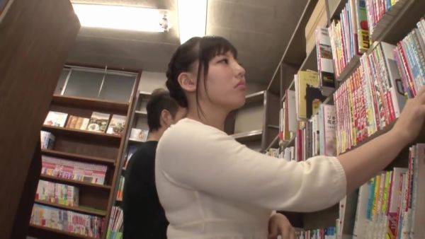 Japanese Babe having sex in bookstore - hotmovs.com - Japan on poweredporn.com