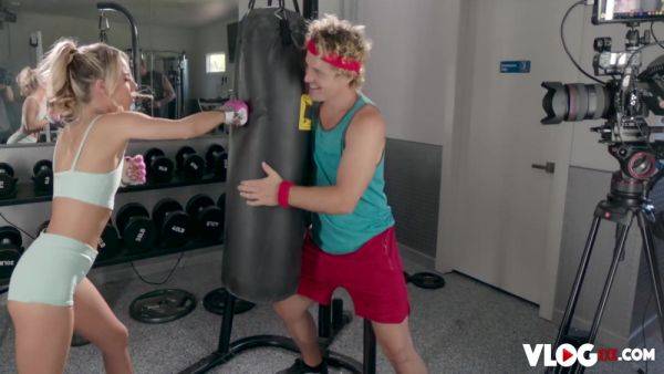 Gorgeous Blows And Fucked By Hung Stud - Summer Vixen - upornia.com on poweredporn.com