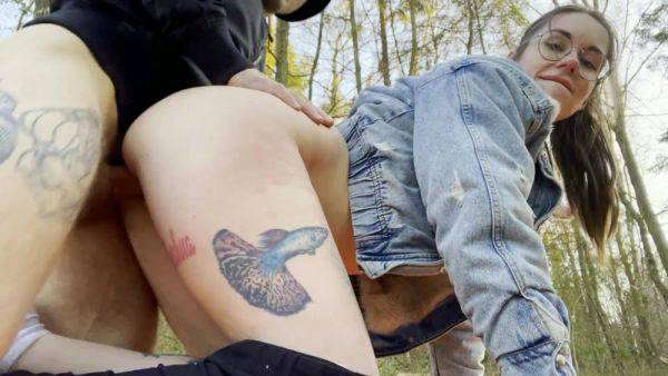 Amateur couple from Poland has quickie in nature in the middle of the day - anysex.com - Poland on poweredporn.com