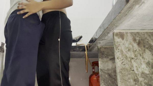 Real Stepsister Fucked By Stepbrother In Kitchen When At Home - desi-porntube.com on poweredporn.com