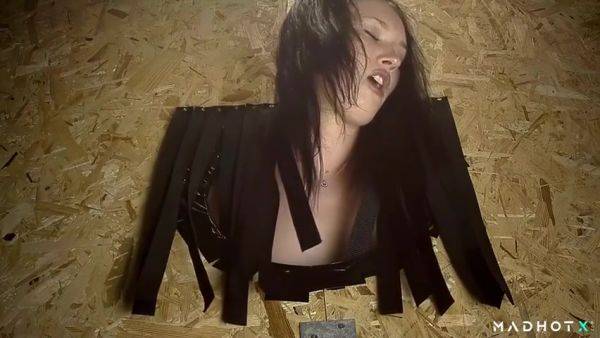 Peak Of The Day - Tour De Cunts - hotmovs.com on poweredporn.com