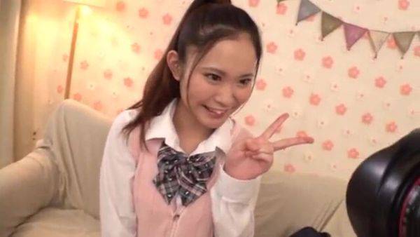 He thrusts into her from behind, moves his dick and makes her suck it. - senzuri.tube on poweredporn.com