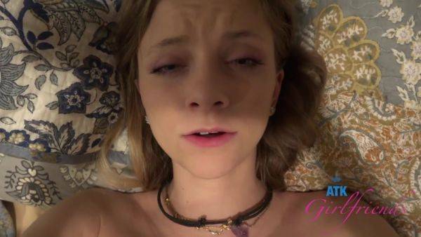 Cock Teasing With Riley - hotmovs.com on poweredporn.com