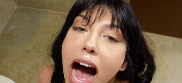 Amazing Bianca Bangs spreads legs for a very lucky stranger - inxxx.com on poweredporn.com