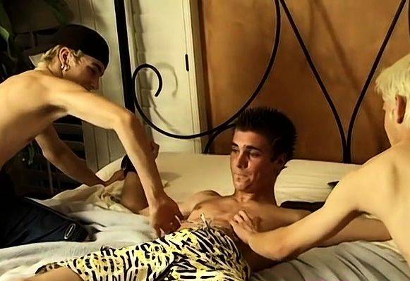 Nude boy feels his knob with the feet in smashing nude solo - drtuber.com on poweredporn.com
