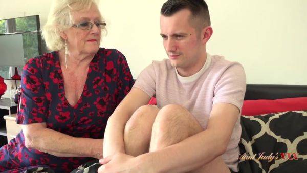 Amoral Granny Claire Wants Young Pecker - videomanysex.com on poweredporn.com