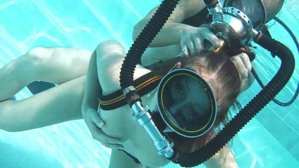 Being Fucked In The Pool - Minnie Manga - upornia.com - Hungary on poweredporn.com