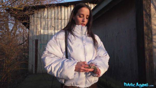 Fucked random brunette slut Betzz for money with facial and cock riding - anysex.com on poweredporn.com