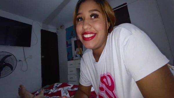 Pero Como Haces Esto! Estas Loca!! 8 Min - Alejandro Camacho - hclips.com on poweredporn.com