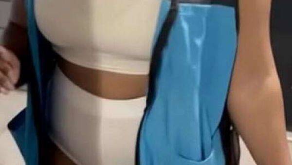 Ebony Amazon's Delivery: More Than a Tip & a Bangin' Body - xxxfiles.com on poweredporn.com