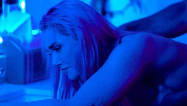 Party Pornstar Hookup: Siri & Dante - veryfreeporn.com on poweredporn.com