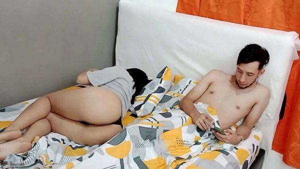 Sharing a room with my stepfather, I never thought I'd end up with a creampie! - veryfreeporn.com on poweredporn.com