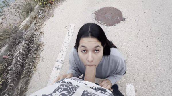 Me Chupa Una Puta Del Poligono Por 200 Euros 6 Min - hclips.com on poweredporn.com