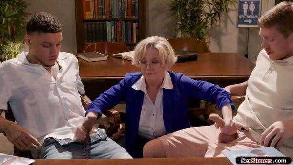 Catching Two in the Library Act: Masturbation Exposed - veryfreeporn.com on poweredporn.com