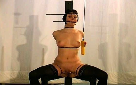 Overwhelming girlie is posing era to earn some cash - drtuber.com on poweredporn.com