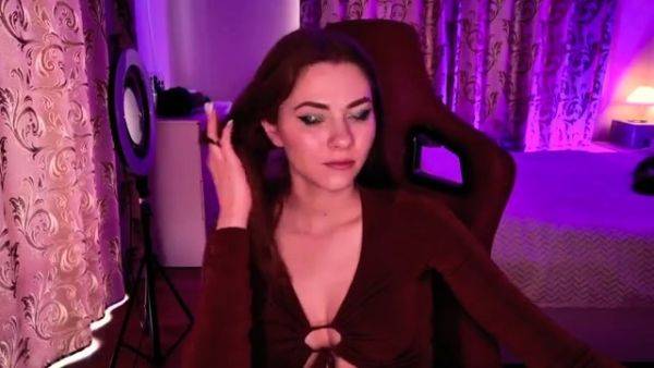 Tattoed Amateur Webcam Girl Hot Dildo Action Masturbation - drtuber.com on poweredporn.com