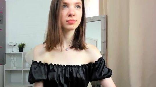 Amateur Webcam Chick Masturbates On Webcam More at - drtuber.com on poweredporn.com