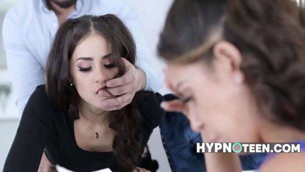 HypnoTeen's Shock: Uncovers Friend's Forbidden Secret - veryfreeporn.com on poweredporn.com