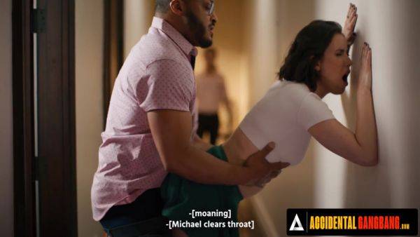 Accidental Gangbang - Wild Casey Calvert Offers To Get Gangbanged To Fight Horny Mens Boredom - videomanysex.com on poweredporn.com