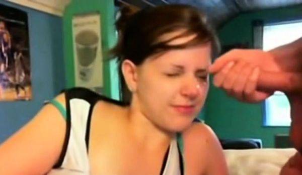 Brunette Girlfriend Webcam Cumshot - drtuber.com on poweredporn.com