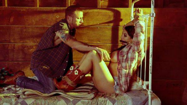 Submissive broad gets fucked like never before and soaked in sperm - hellporno.com on poweredporn.com